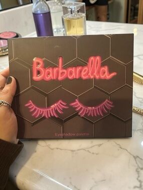 Eyeshadow Palette - Pink Accents